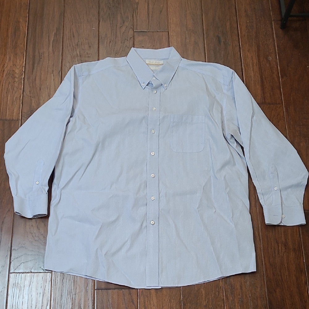 Roundtree & Yorke Gold Label Light Blue & White Striped Dress Shirt size 17.5/33